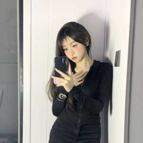 白云极品嫩妹真人服务 - 香香
